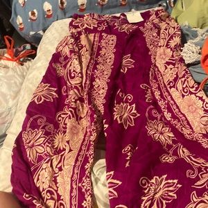 Cut flowy pants with leg slits